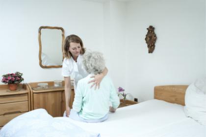 Pflege von alten Menschen